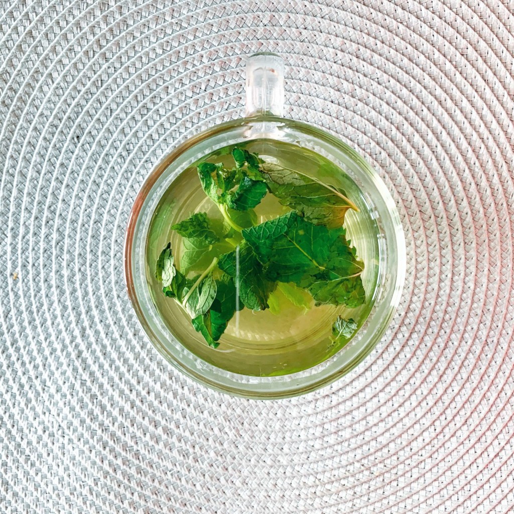 tisane à la menthe
